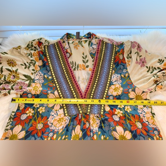 Anthro Bl-nk London Stephanie Floral Boho Blouse V-Neck M - Picture 10 of 11